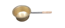 Charger l&#39;image dans la galerie, Pure Brass Hammered Sauce Pan with Long Wooden Handle, 9.5&quot;
