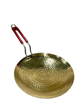 Charger l&#39;image dans la galerie, Brass Hammered Tawa, Pure Brass Roti Tawa / Tava, 10&quot; Round, Multipurpose, Hand-Crafted
