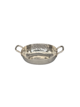 Charger l&#39;image dans la galerie, Stainless Steel Hammered Oval Deep Serving Pan
