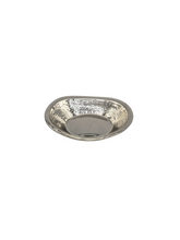 Charger l&#39;image dans la galerie, Mini Oval Serving Multipurpose Basket, Hand Beaten, Premium Quality Stainless Steel
