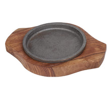 Charger l&#39;image dans la galerie, Wooden brownie sizzler platter, cast iron plate
