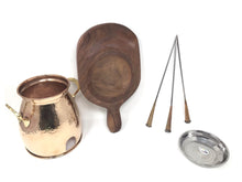 Charger l&#39;image dans la galerie, Copper Hammered Serving Table Tandoor with Wooden Tray &amp; 3 BBQ Skewers, Tableware
